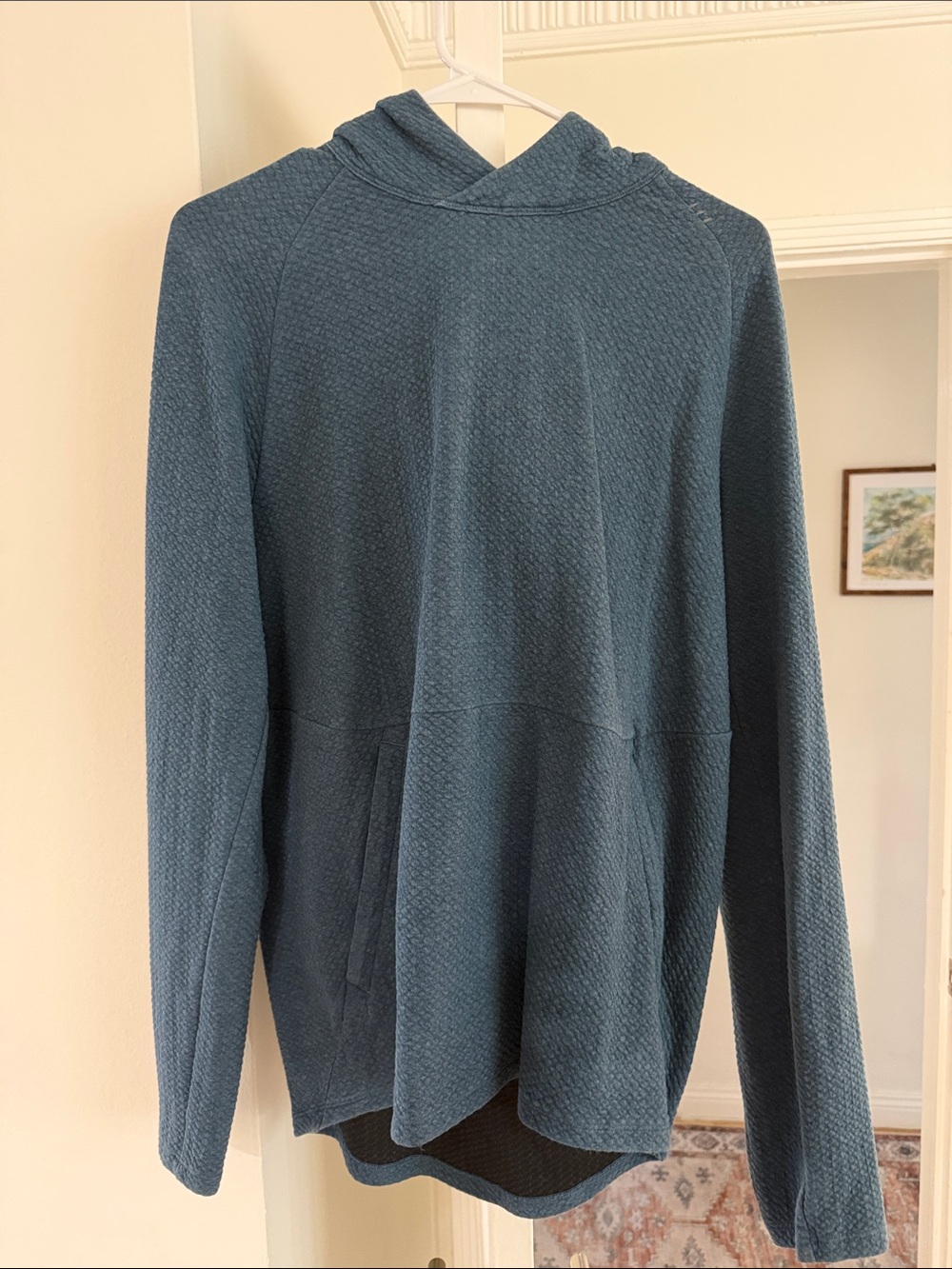 Men's LULULEMON Textured Hooded Pullover Sweater - Blue